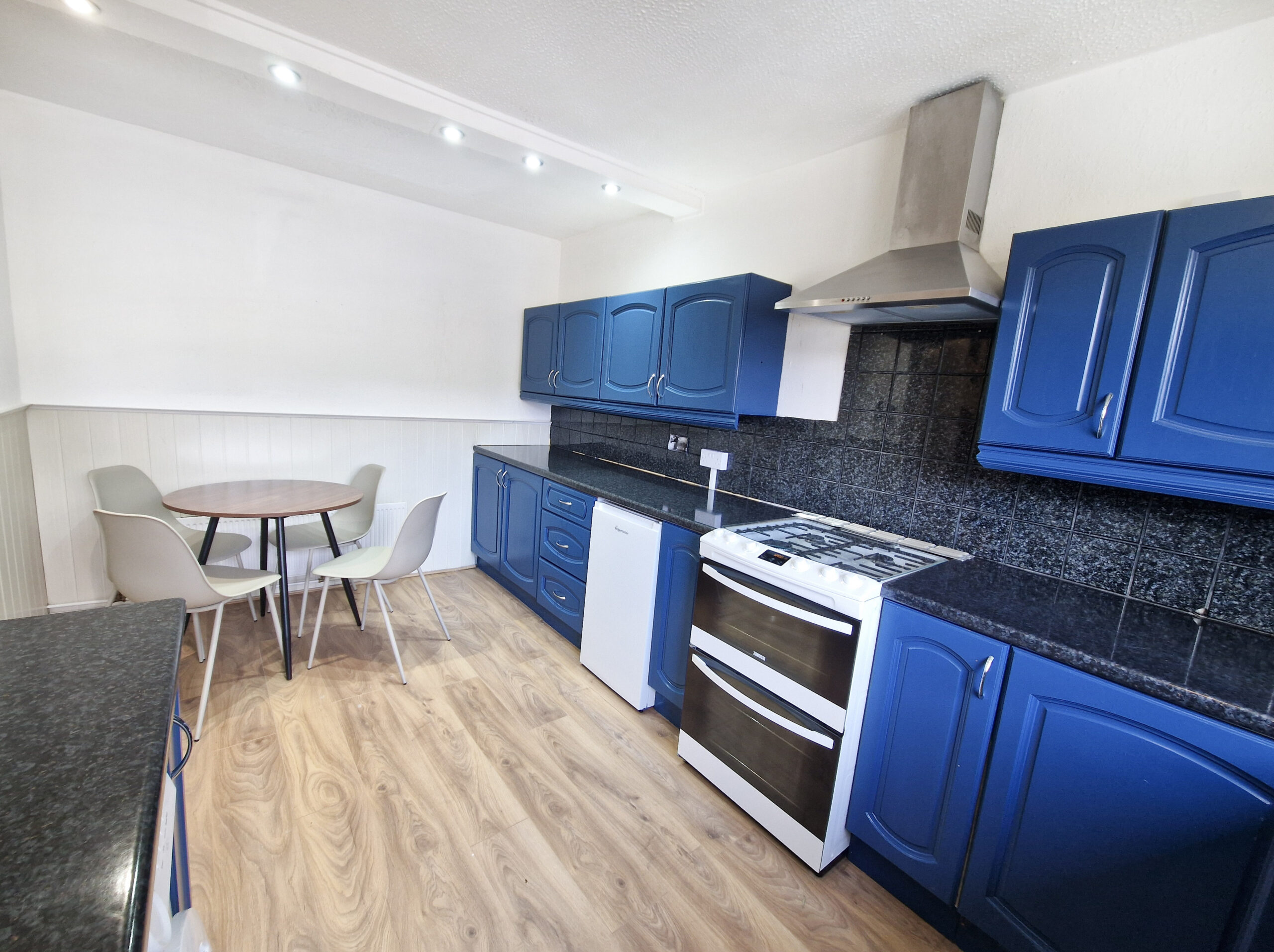 4-Bedroom House Share (HMO) – Rooms Available in Birchwood, Warrington (WA3) by Racey Estates 4-Bedroom House Share (HMO) – Rooms Available in Birchwood, Warrington (WA3) by Racey Estates
