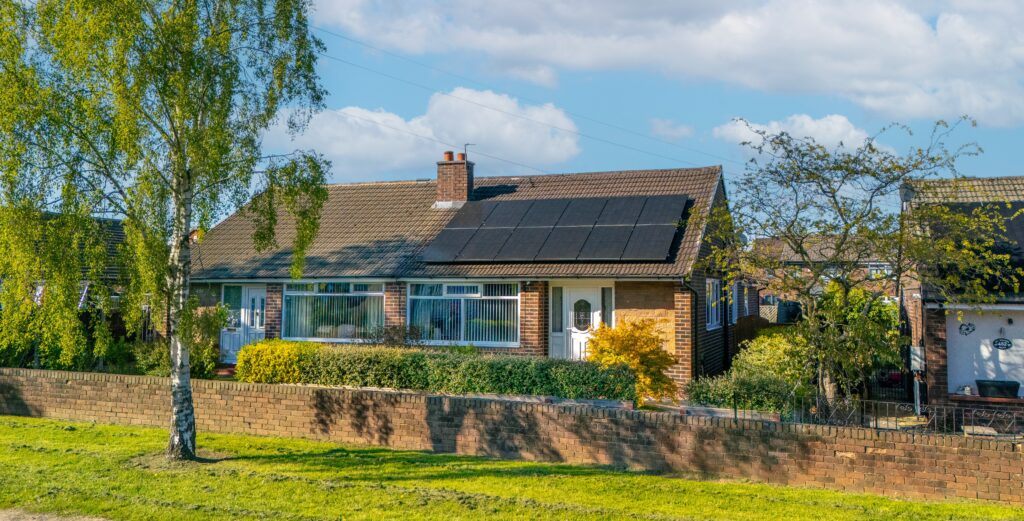 Beautiful 3 Bedroom Bungalow For Sale in Leigh (WN7)