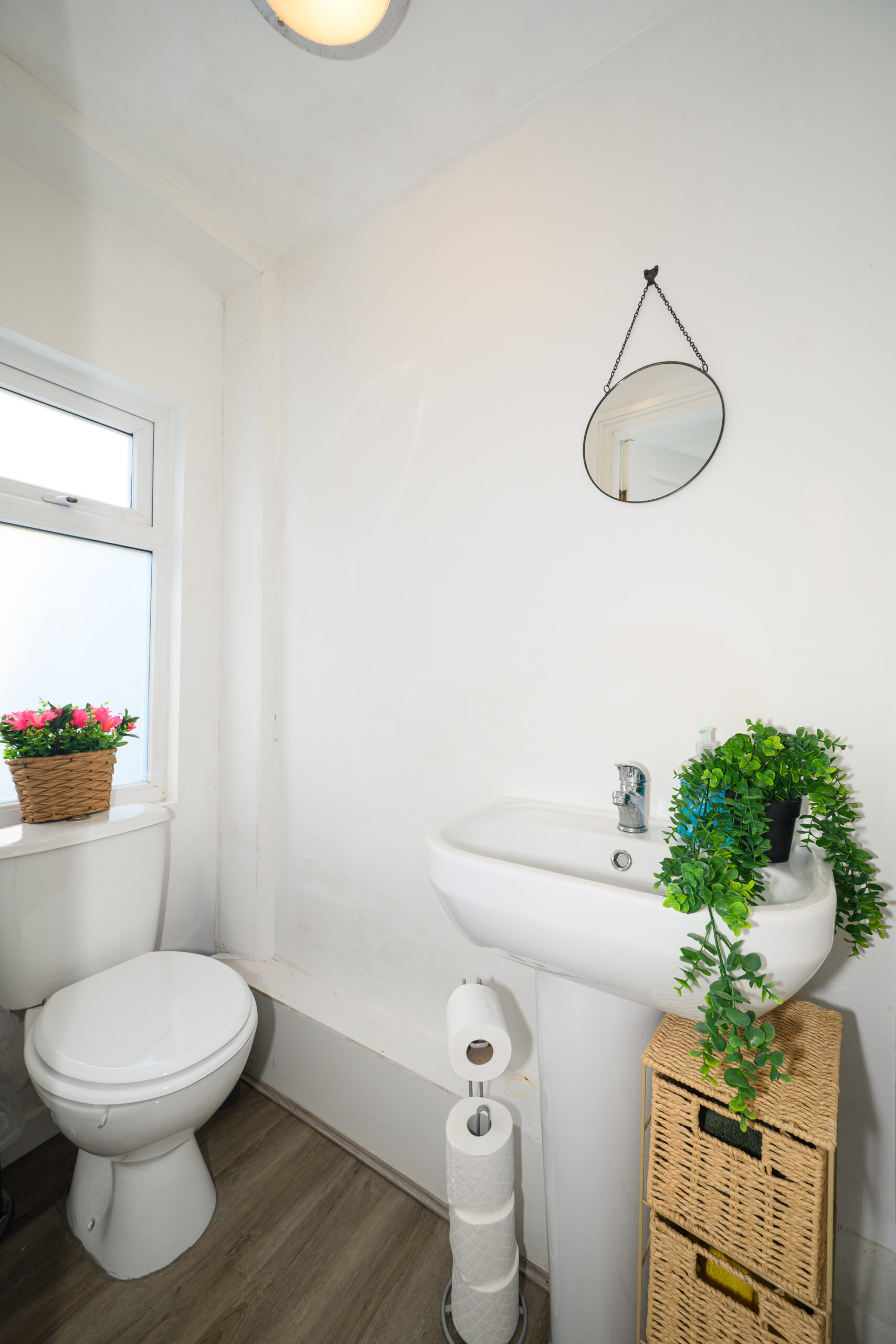 3 Bedroom Semi-Detached Family Home for Sale in Newton-le-Willows (WA12) 3 Bedroom Semi-Detached Family Home for Sale in Newton-le-Willows (WA12)