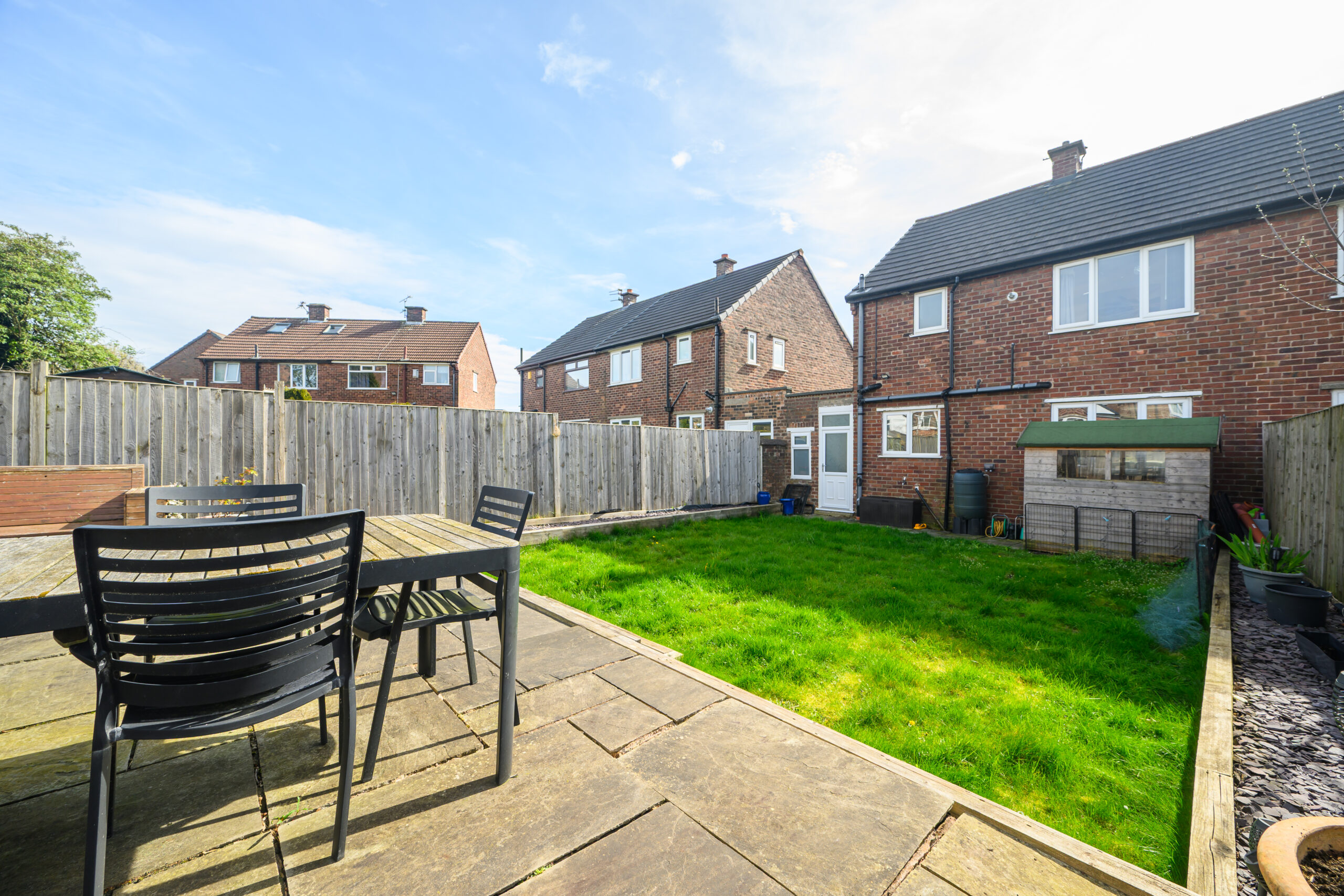 3 Bedroom Semi-Detached Family Home for Sale in Newton-le-Willows (WA12) 3 Bedroom Semi-Detached Family Home for Sale in Newton-le-Willows (WA12)