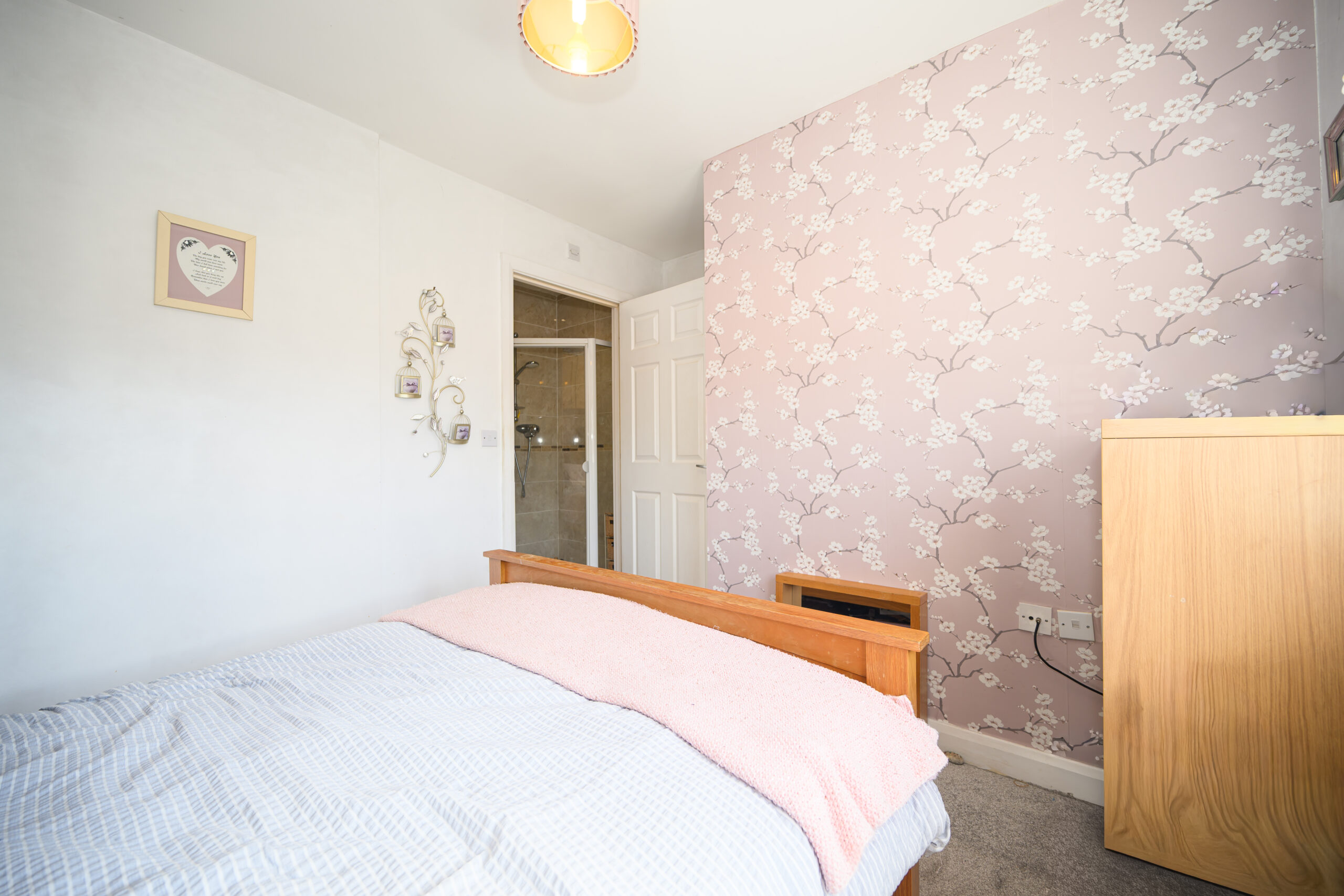 Spacious 4 Bedroom Detached House For Sale In Padgate, Warrington (WA2) Spacious 4 Bedroom Detached House For Sale In Padgate, Warrington (WA2)