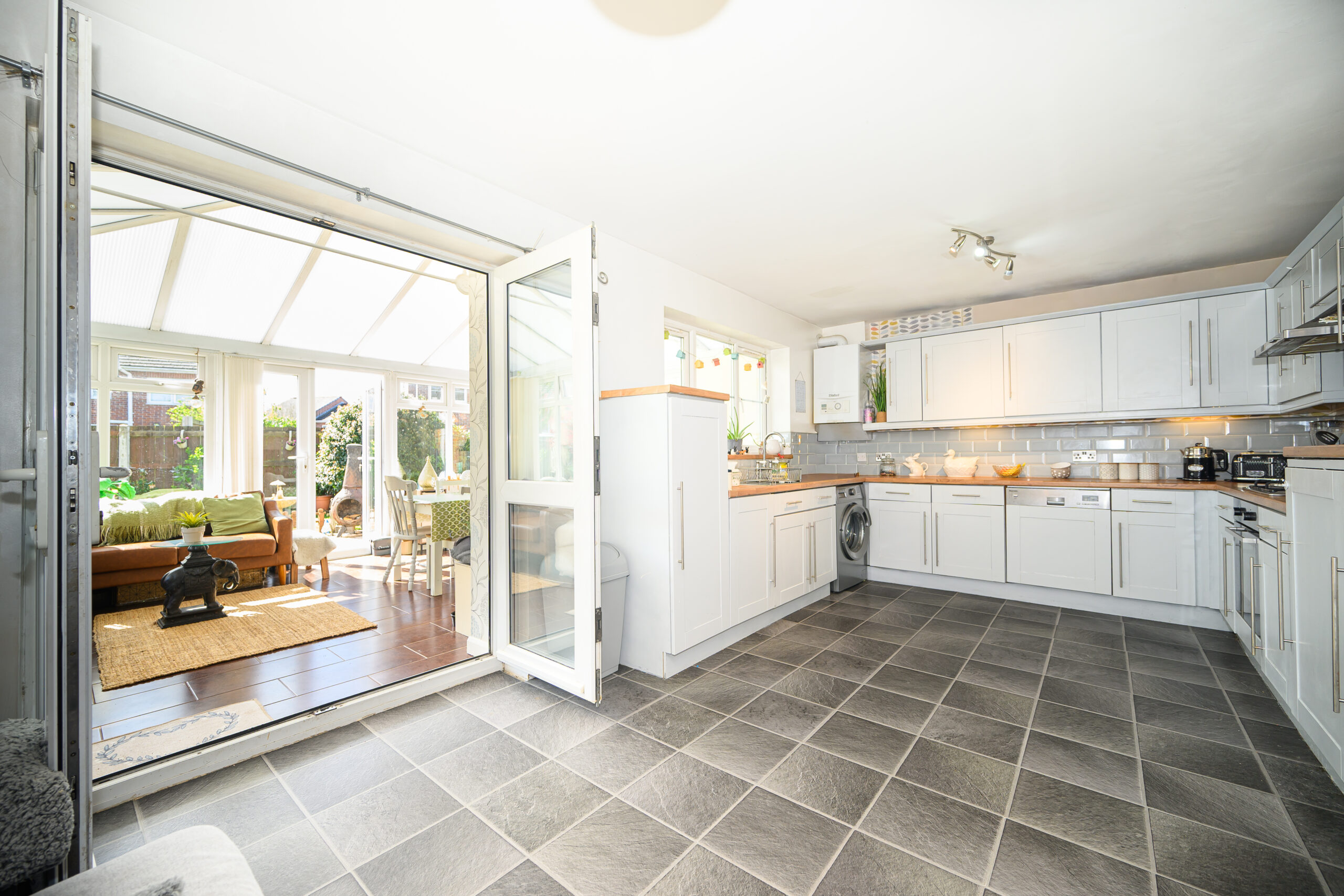 Spacious 4 Bedroom Detached House For Sale In Padgate, Warrington (WA2) Spacious 4 Bedroom Detached House For Sale In Padgate, Warrington (WA2)