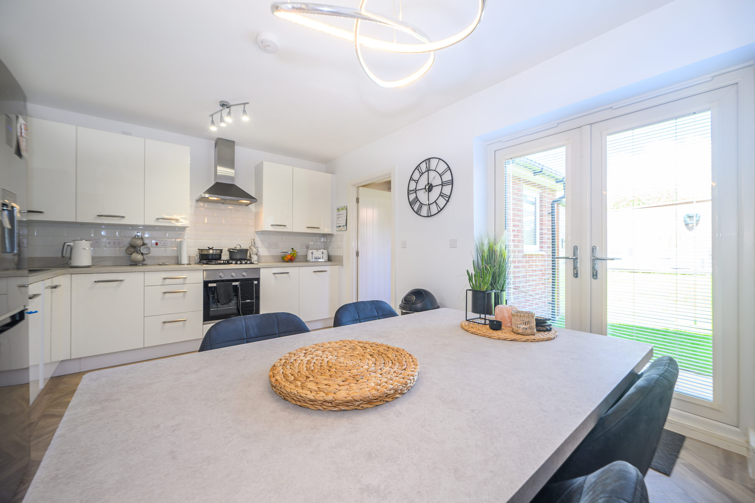 Spacious 3 Bedroom Semi-Detached Property for Sale in Newton-le-Willows (WA12) Spacious 3 Bedroom Semi-Detached Property for Sale in Newton-le-Willows (WA12)
