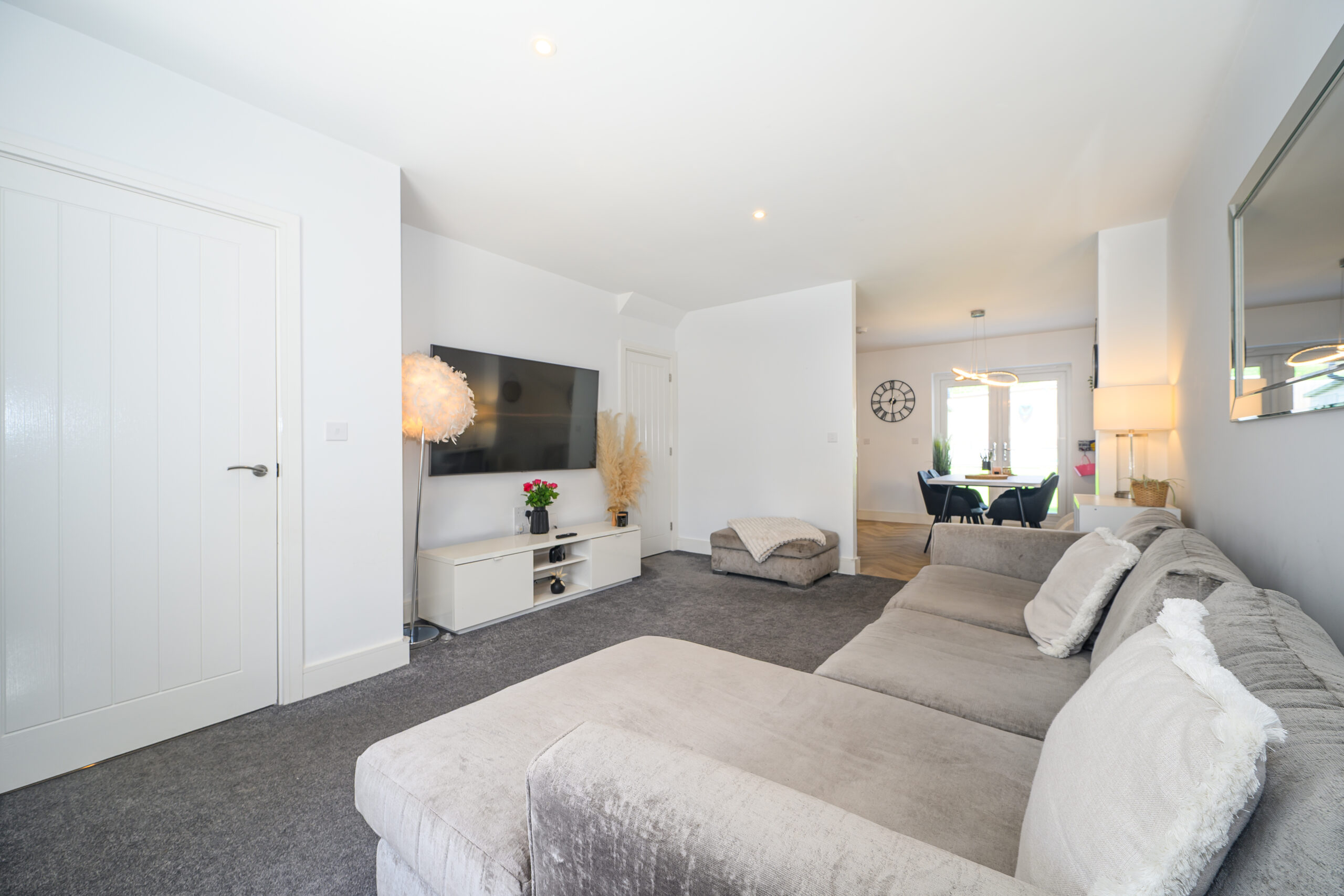 Spacious 3 Bedroom Semi-Detached Property for Sale in Newton-le-Willows (WA12) Spacious 3 Bedroom Semi-Detached Property for Sale in Newton-le-Willows (WA12)