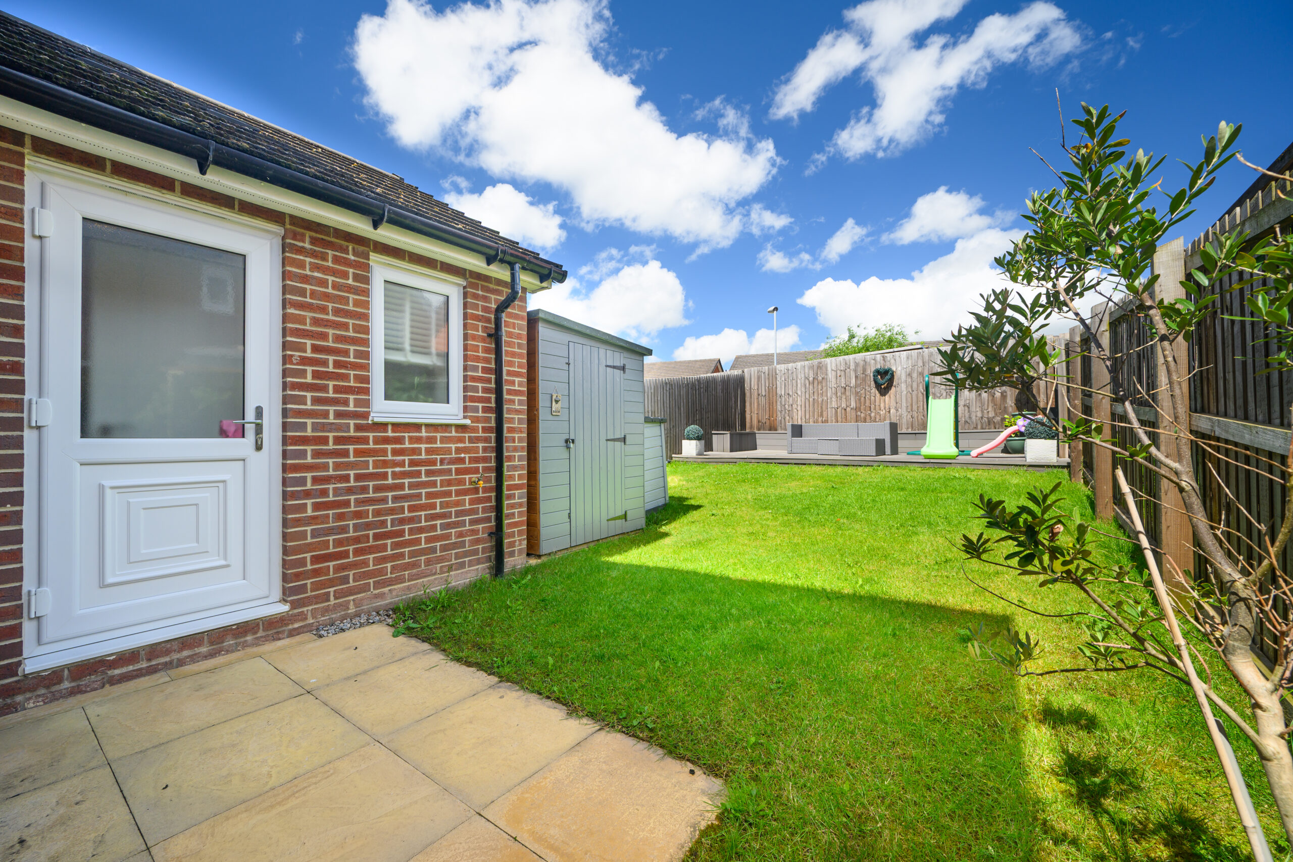 Spacious 3 Bedroom Semi-Detached Property for Sale in Newton-le-Willows (WA12) Spacious 3 Bedroom Semi-Detached Property for Sale in Newton-le-Willows (WA12)