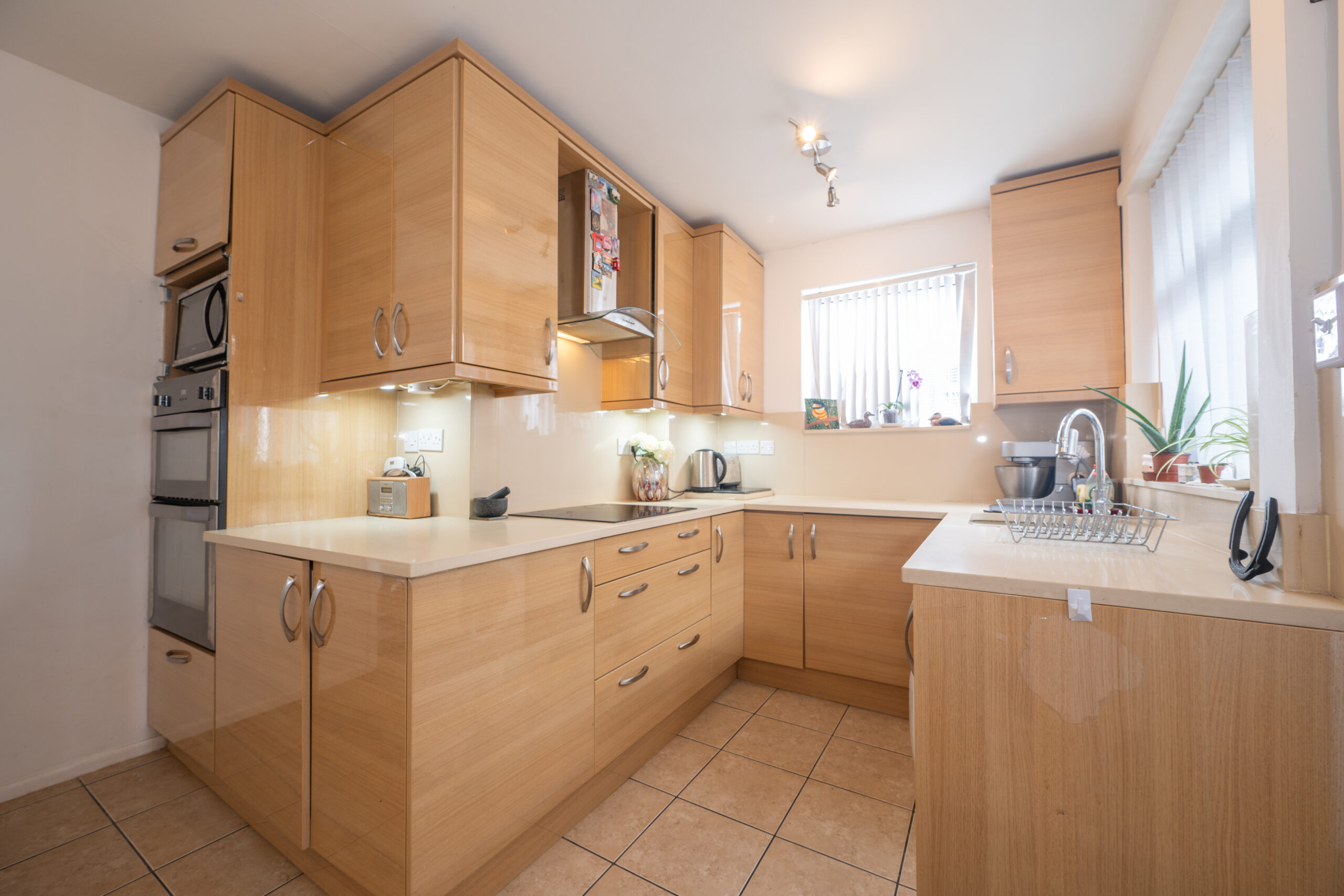 Lovely 3 Bedroom Detached Bungalow For Sale in Newton-le-willows (WA12) Lovely 3 Bedroom Detached Bungalow For Sale in Newton-le-willows (WA12)