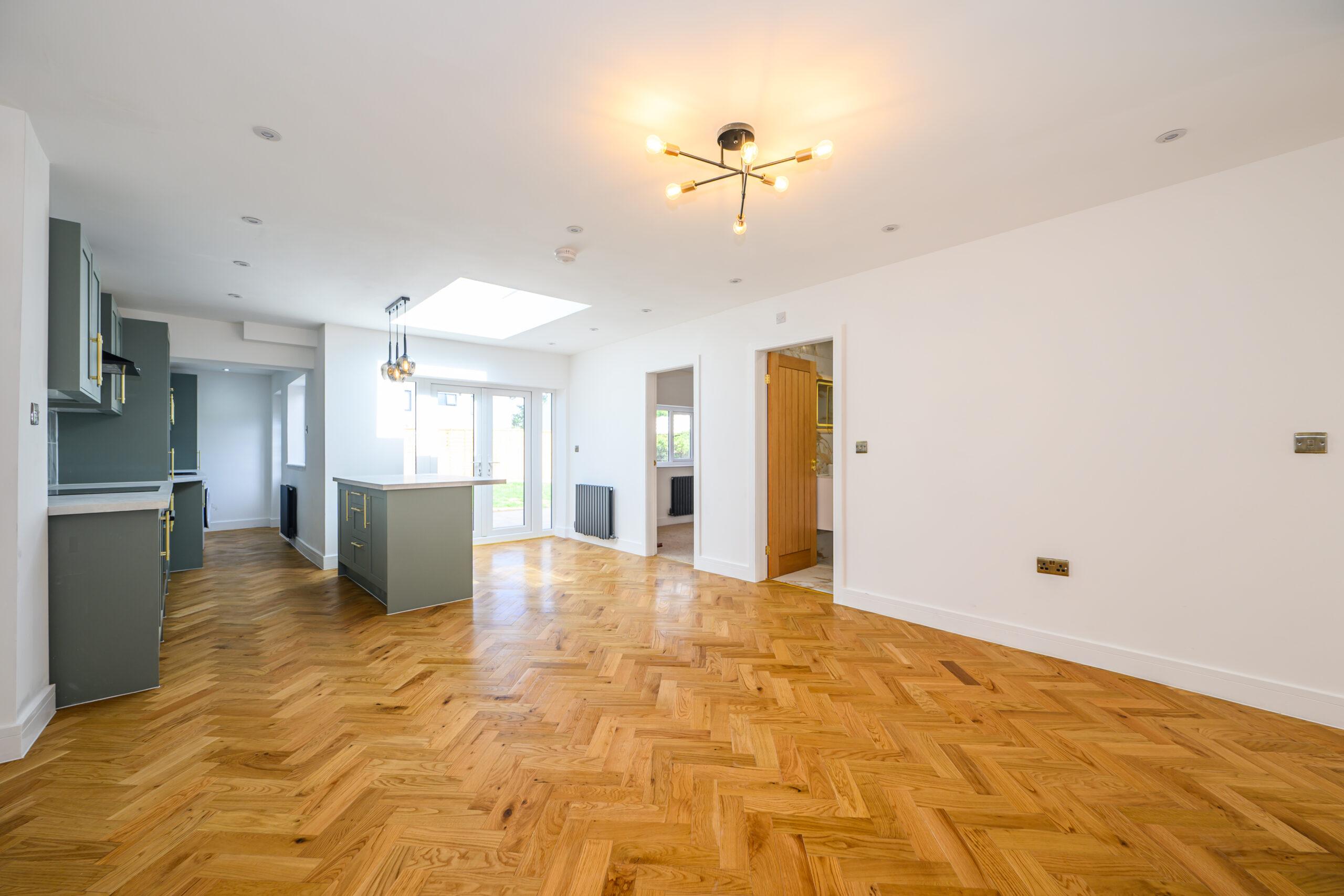 Stunning Fully Renovated 3-Bedroom Bungalow For Sale in Winwick, Warrington (WA2) Stunning Fully Renovated 3-Bedroom Bungalow For Sale in Winwick, Warrington (WA2)