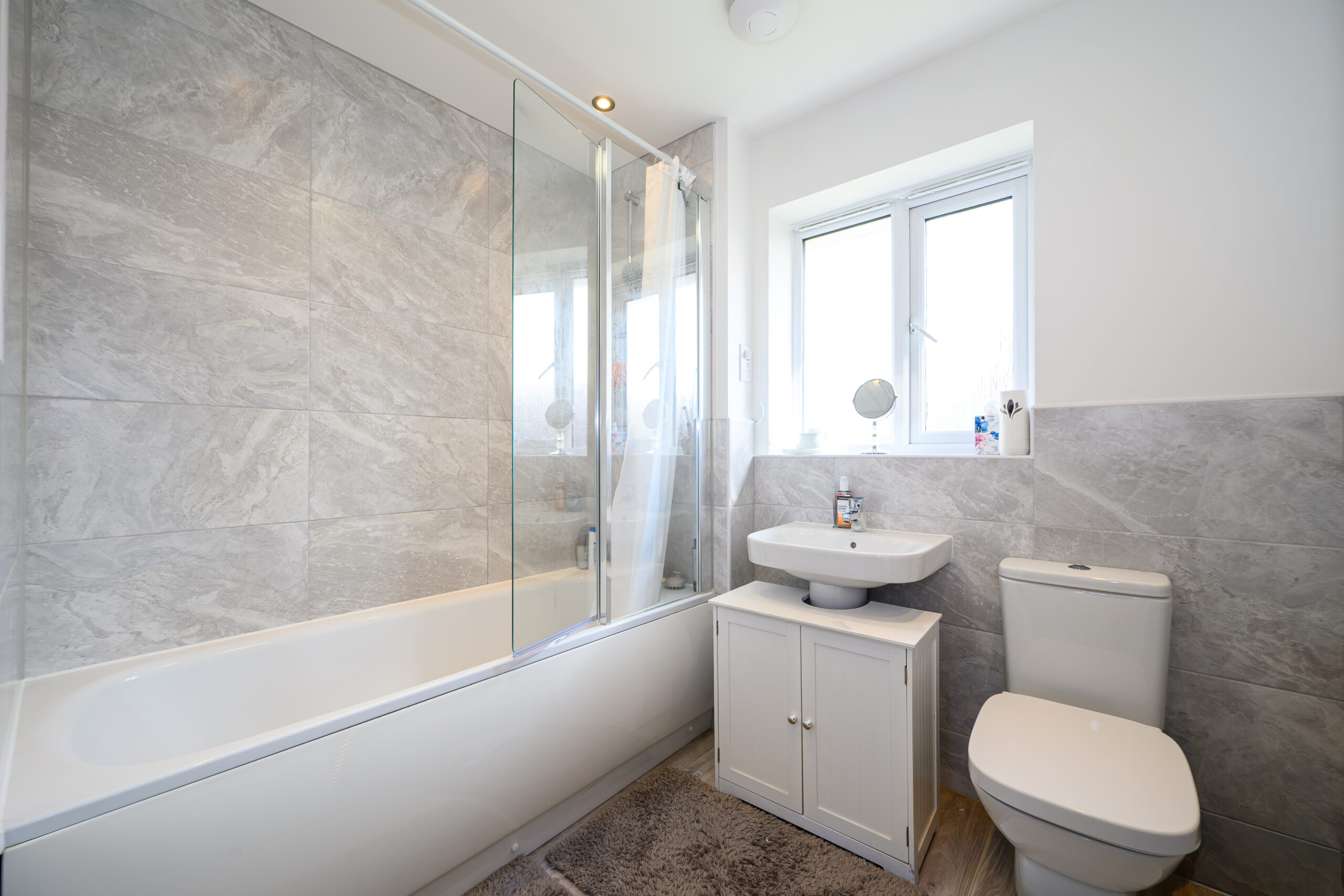 Spacious 4 Bedroom Detached Family Home For Sale in Golborne (WA3) Spacious 4 Bedroom Detached Family Home For Sale in Golborne (WA3)
