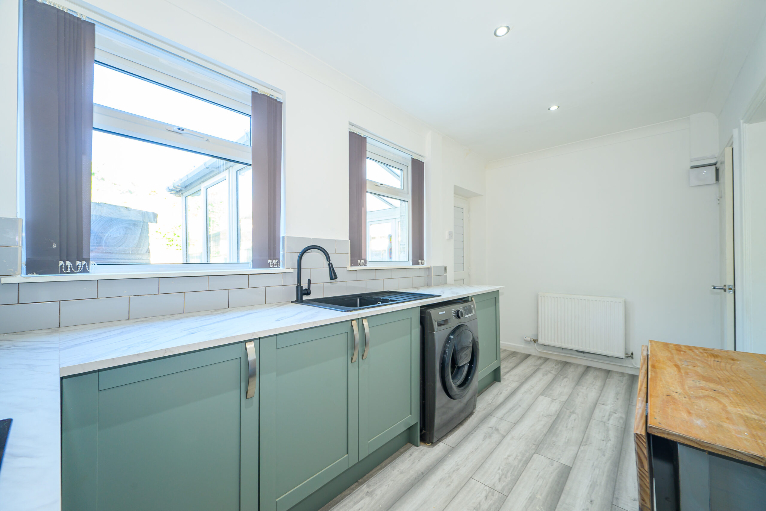 Beautifully Renovated 2-Bedroom Semi-Detached Home for Sale in Newton-Le-Willows (WA12) Beautifully Renovated 2-Bedroom Semi-Detached Home for Sale in Newton-Le-Willows (WA12)
