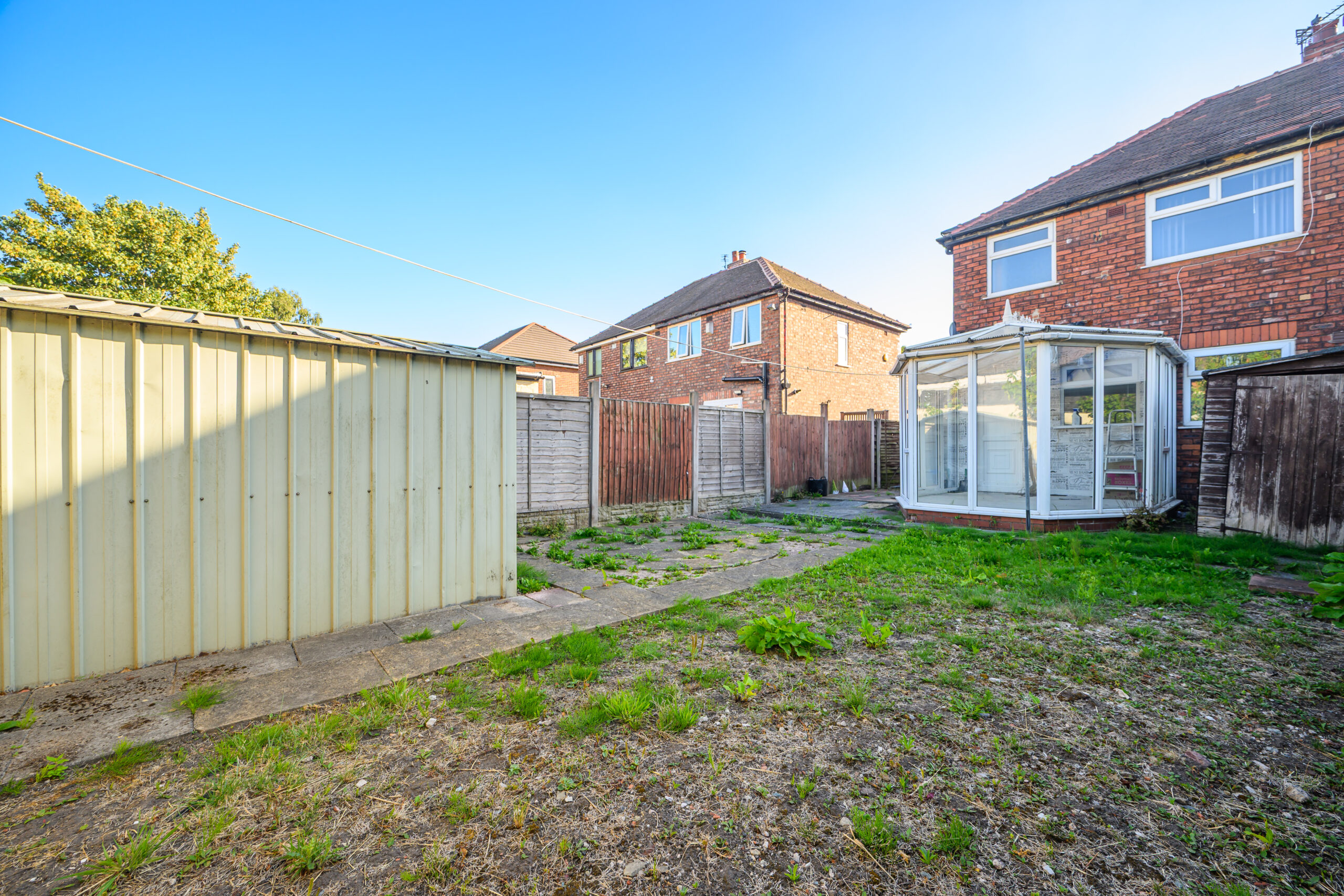 Beautifully Renovated 2-Bedroom Semi-Detached Home for Sale in Newton-Le-Willows (WA12) Beautifully Renovated 2-Bedroom Semi-Detached Home for Sale in Newton-Le-Willows (WA12)