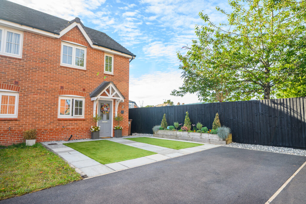 Beautiful 2 Bedroom Home For Sale in Newton-Le-Willows (WA12)
