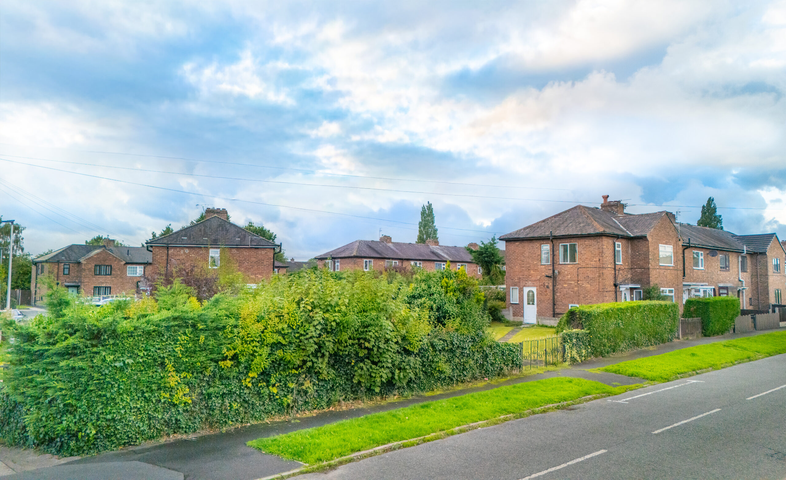 Spacious 3-Bedroom End-Terraced House For Sale with Huge Plot & Development Potential in Lowton (WA3) Spacious 3-Bedroom End-Terraced House For Sale with Huge Plot & Development Potential in Lowton (WA3)