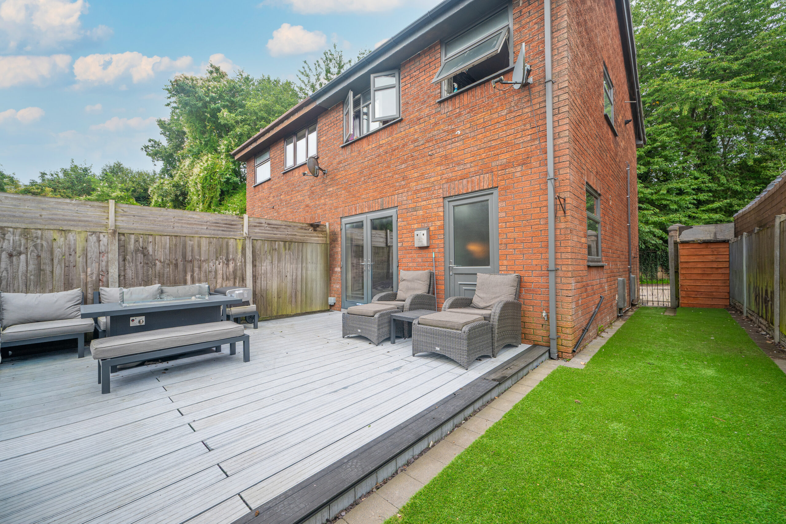 Well-Presented 3 Bedroom Semi-Detached Home For Sale in Haydock (WA11) Well-Presented 3 Bedroom Semi-Detached Home For Sale in Haydock (WA11)