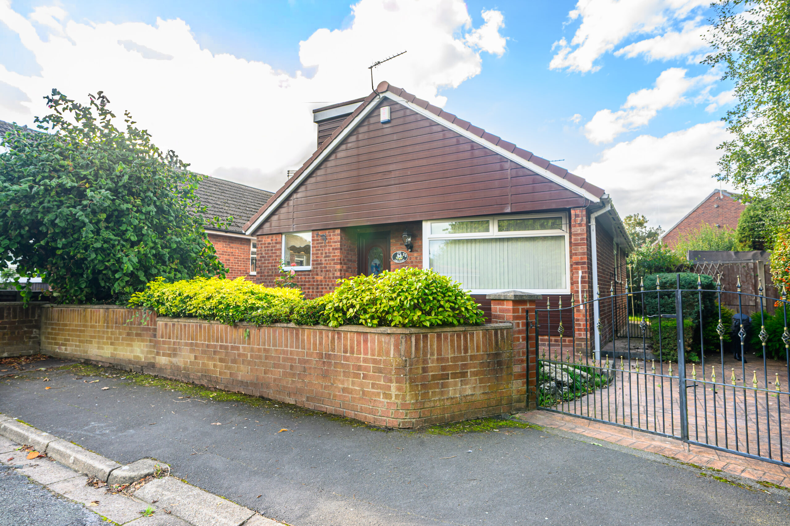 Tucked Away 3-Bedroom Detached Dormer Bungalow For Sale in Newton-Le-Willows Tucked Away 3-Bedroom Detached Dormer Bungalow For Sale in Newton-Le-Willows