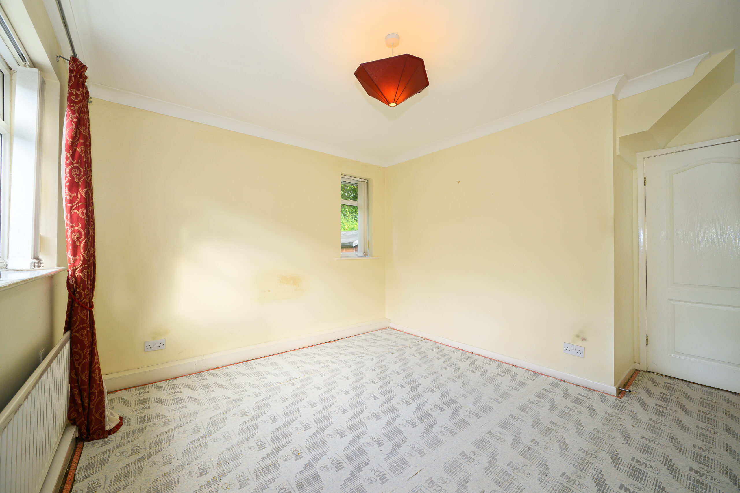 Tucked Away 3-Bedroom Detached Dormer Bungalow For Sale in Newton-Le-Willows Tucked Away 3-Bedroom Detached Dormer Bungalow For Sale in Newton-Le-Willows