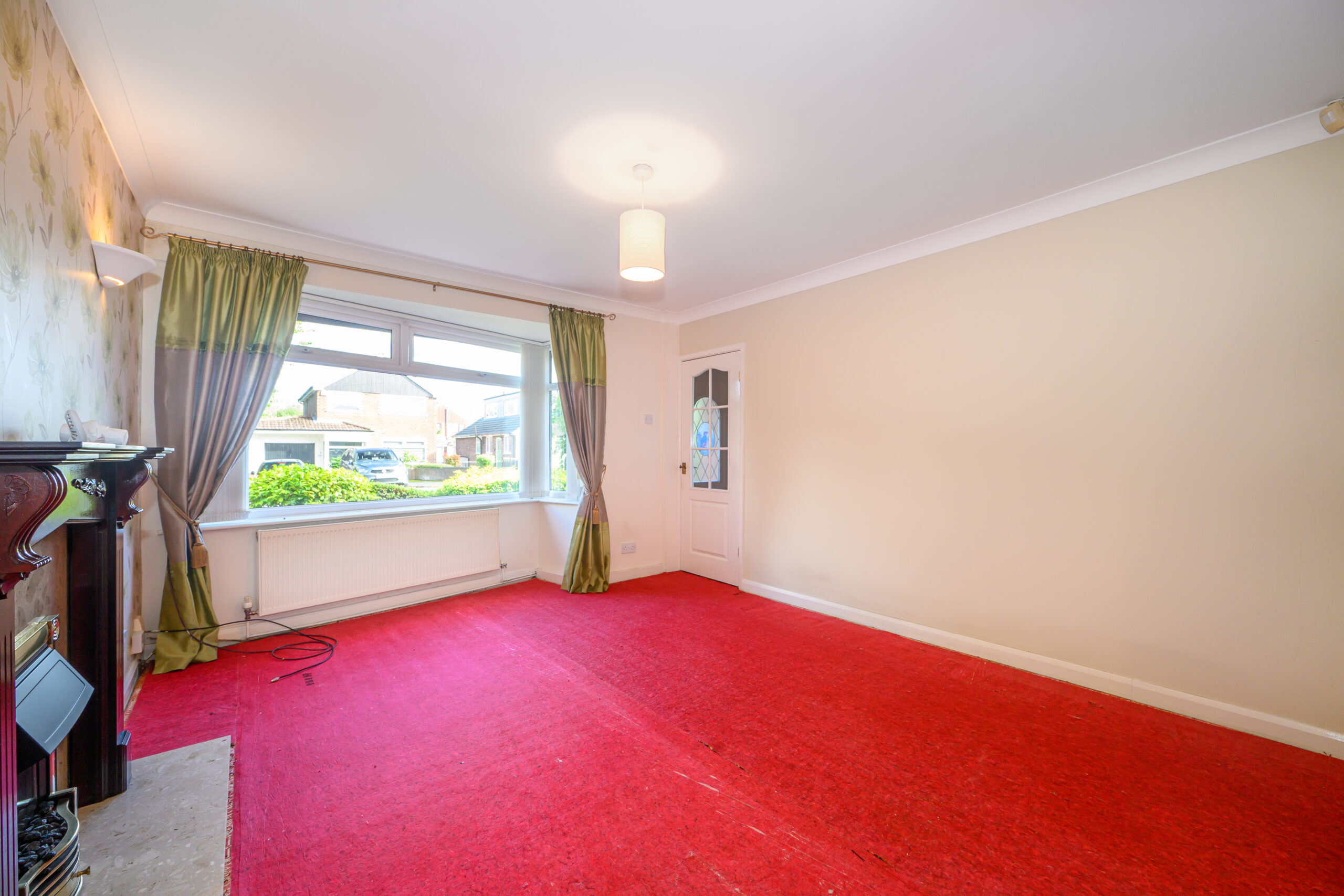 Tucked Away 3-Bedroom Detached Dormer Bungalow For Sale in Newton-Le-Willows Tucked Away 3-Bedroom Detached Dormer Bungalow For Sale in Newton-Le-Willows