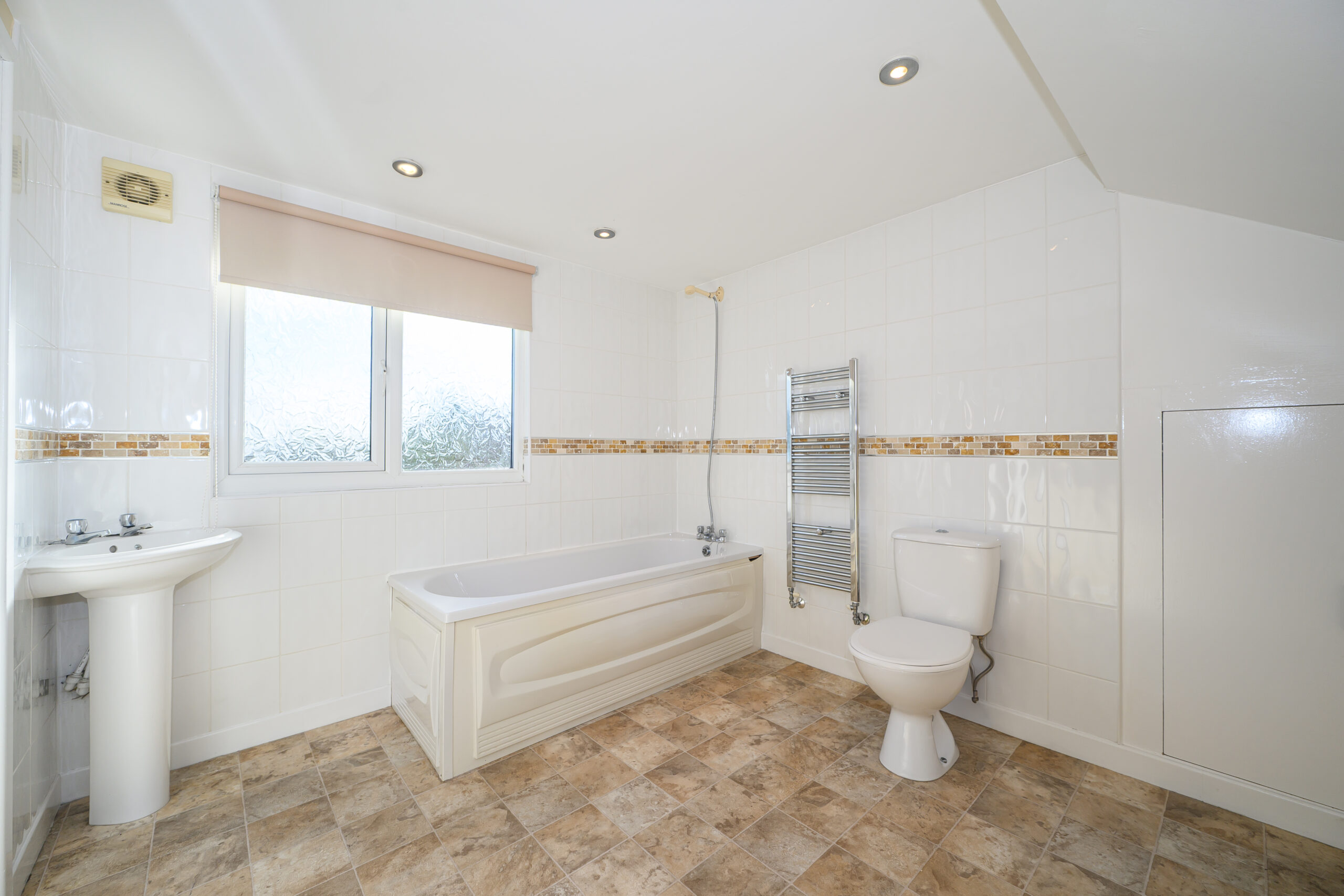 Tucked Away 3-Bedroom Detached Dormer Bungalow For Sale in Newton-Le-Willows Tucked Away 3-Bedroom Detached Dormer Bungalow For Sale in Newton-Le-Willows