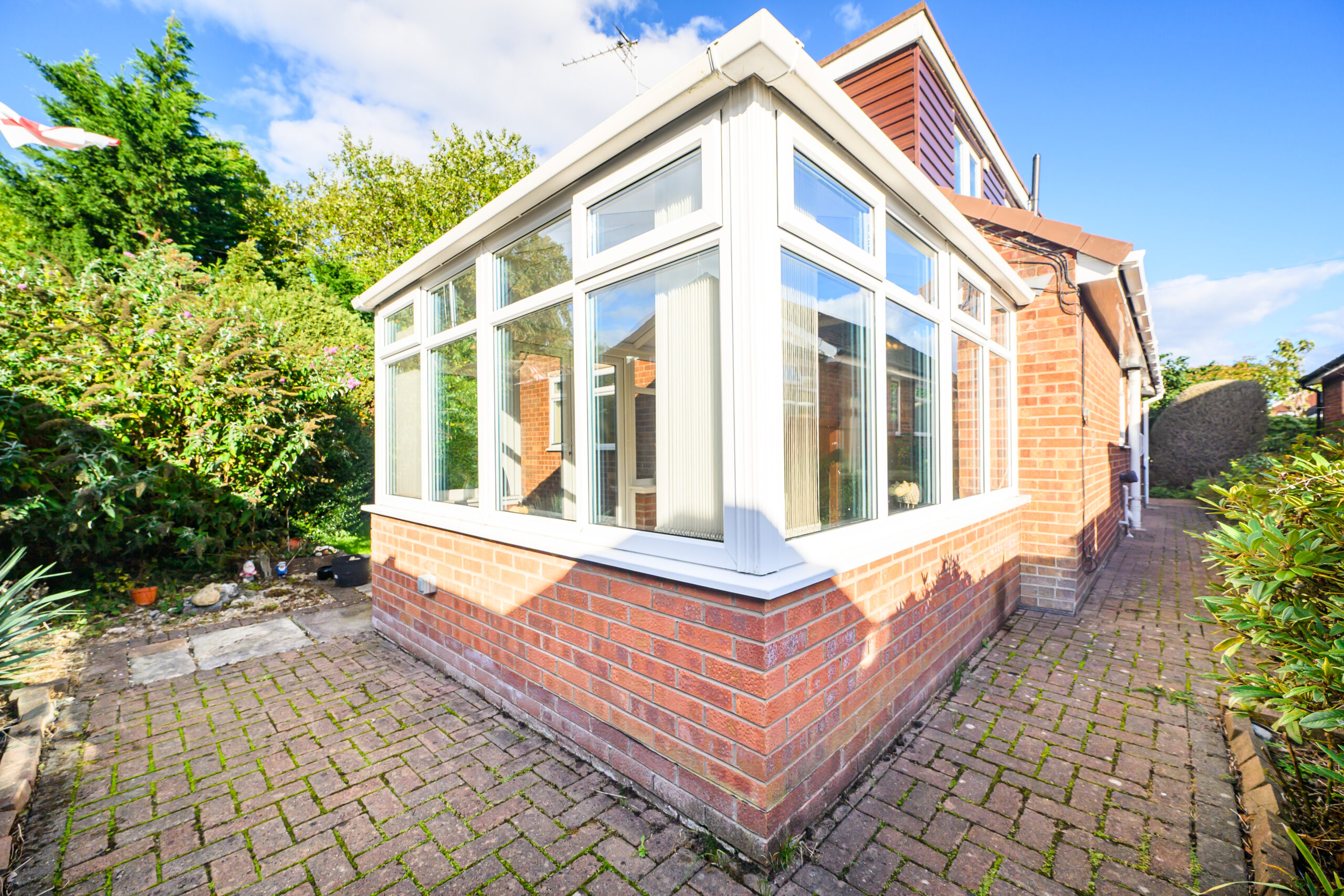 Tucked Away 3-Bedroom Detached Dormer Bungalow For Sale in Newton-Le-Willows Tucked Away 3-Bedroom Detached Dormer Bungalow For Sale in Newton-Le-Willows