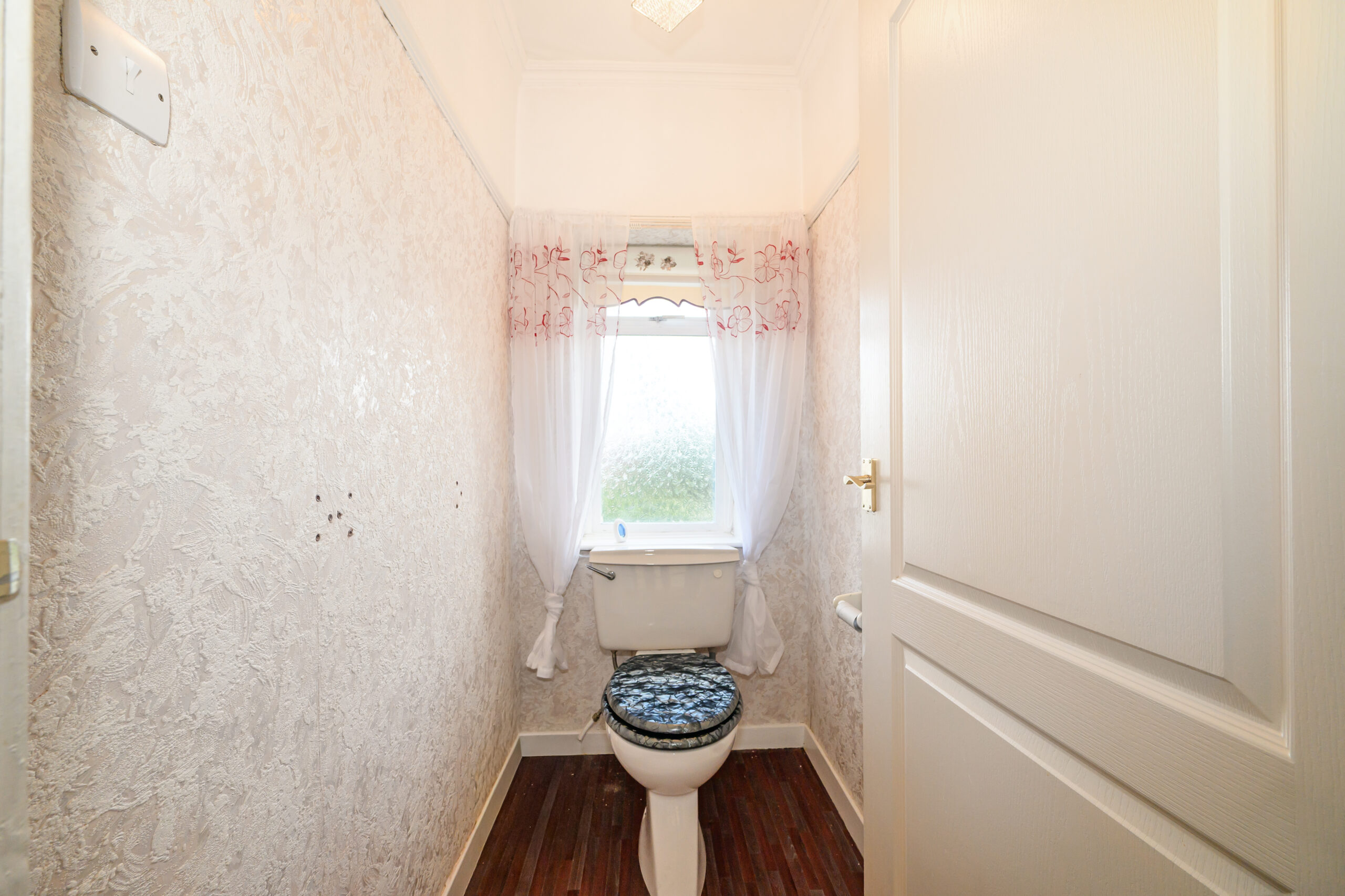 Spacious 3-Bedroom End-Terraced House For Sale with Huge Plot & Development Potential in Lowton (WA3) Spacious 3-Bedroom End-Terraced House For Sale with Huge Plot & Development Potential in Lowton (WA3)
