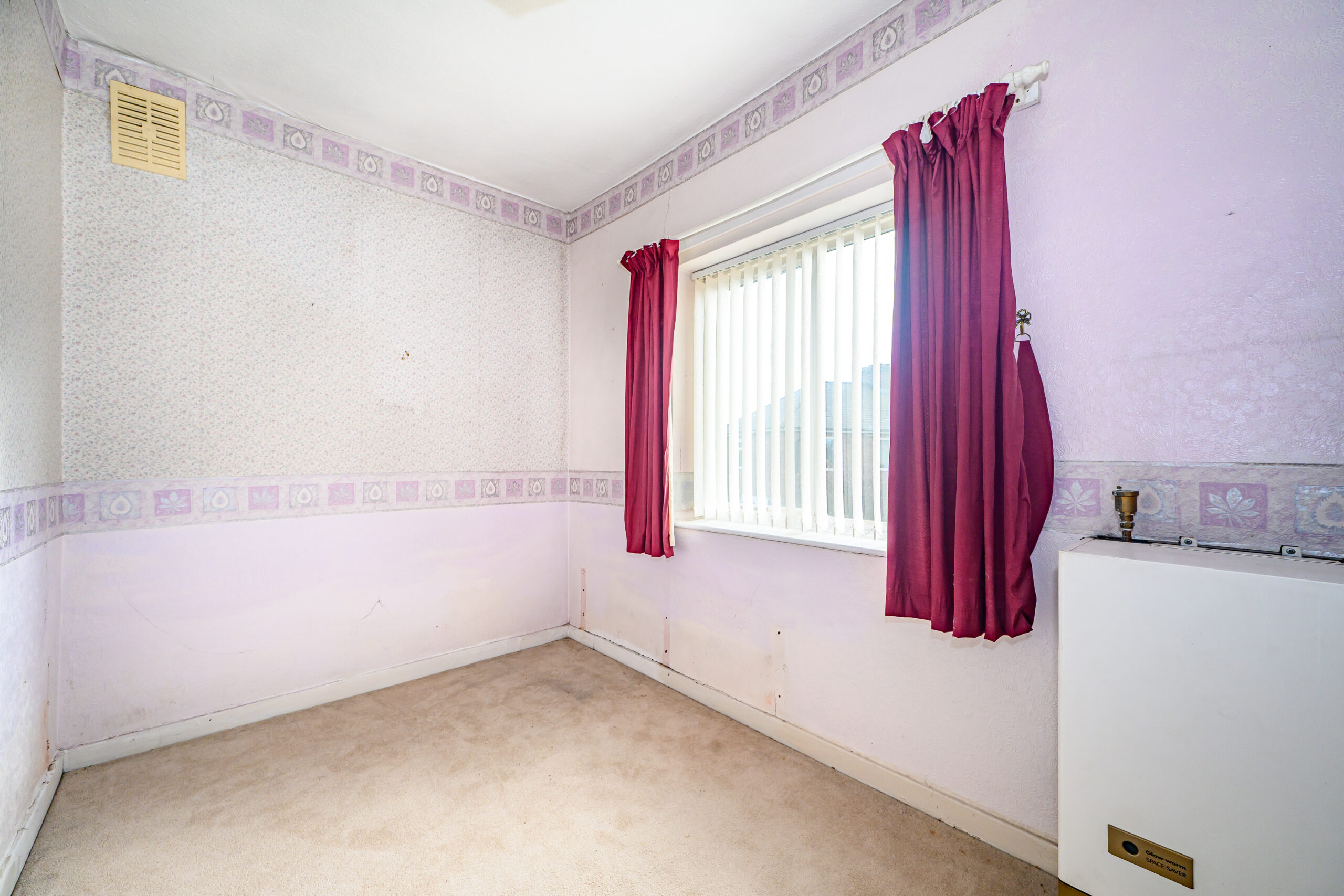 Spacious 3-Bedroom End-Terraced House For Sale with Huge Plot & Development Potential in Lowton (WA3) Spacious 3-Bedroom End-Terraced House For Sale with Huge Plot & Development Potential in Lowton (WA3)
