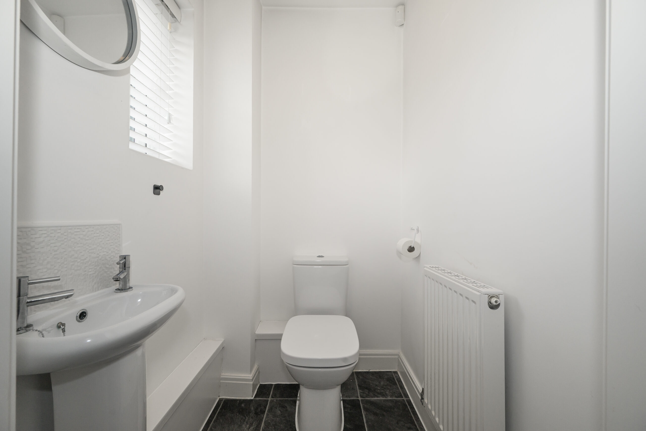 Spacious 4-Bedroom Detached Home For Sale in Lowton (WA3) Spacious 4-Bedroom Detached Home For Sale in Lowton (WA3)
