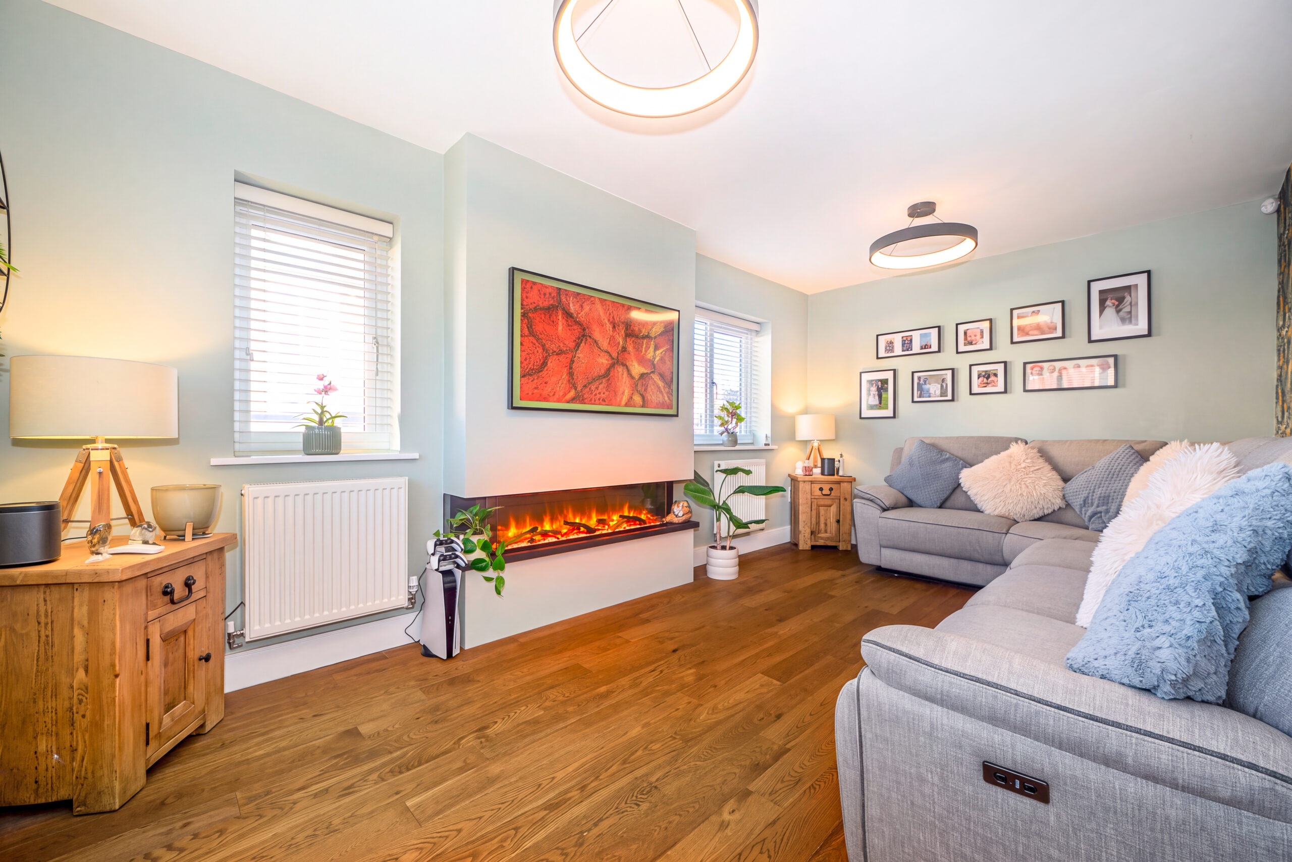 Spacious 3-Bedroom Semi-Detached House For Sale in Newton-le-Willows (WA12) Spacious 3-Bedroom Semi-Detached House For Sale in Newton-le-Willows (WA12)`
