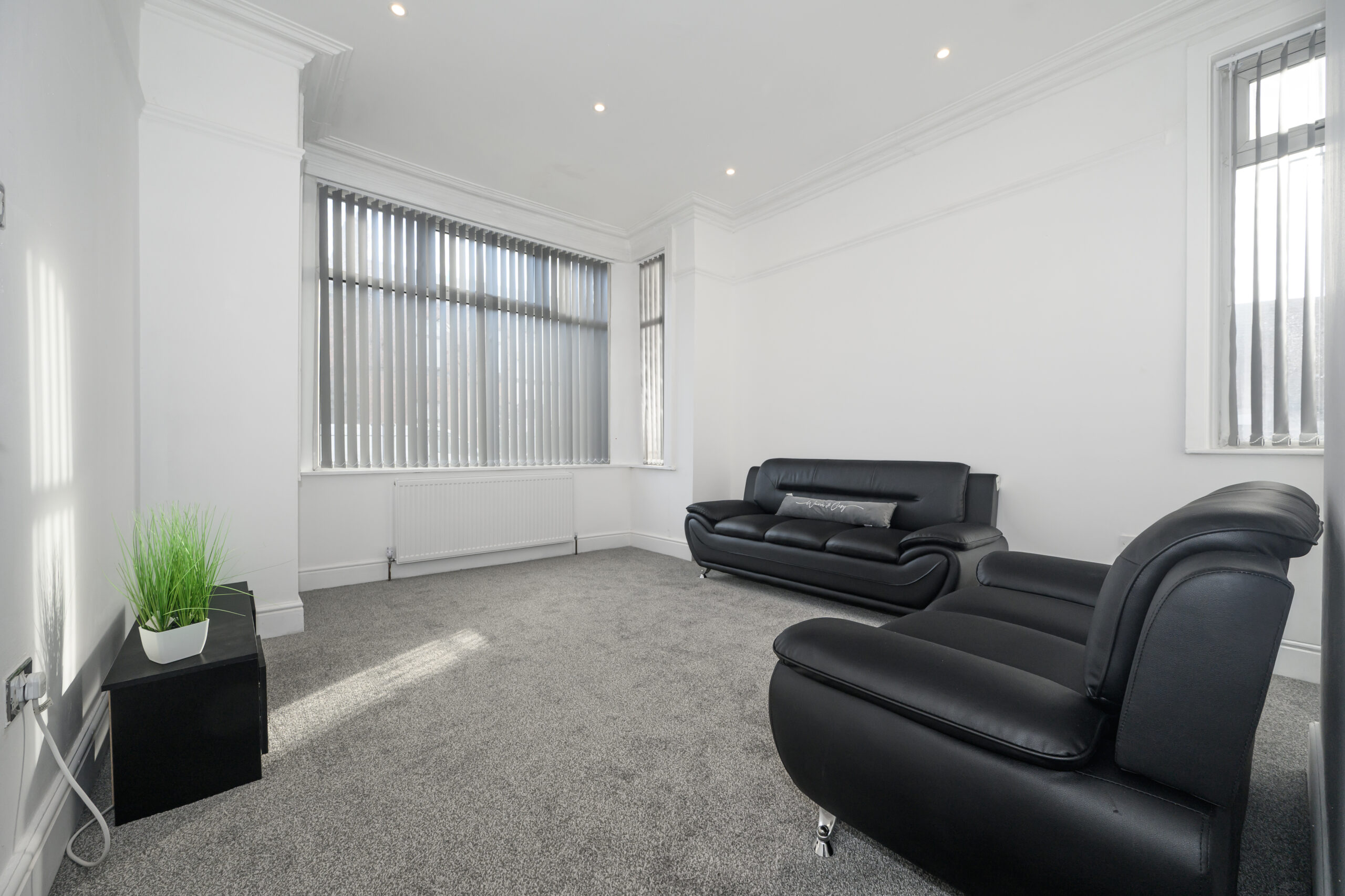 Spacious Rooms to Rent in Newton-le-Willows (WA12) Spacious Rooms to Rent in Newton-le-Willows (WA12)